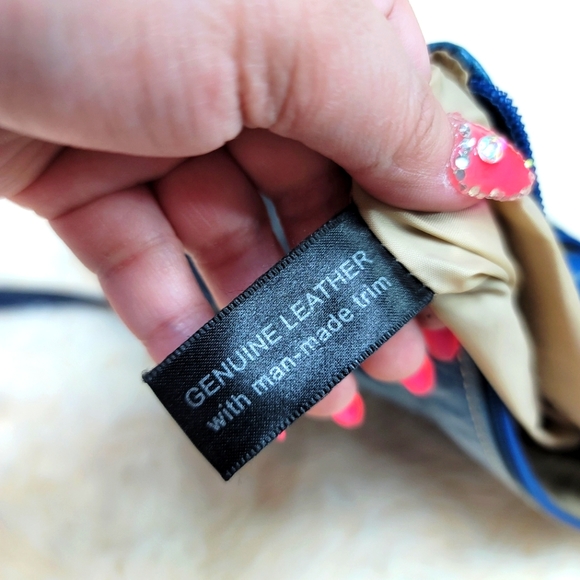 Giani Bernini Crossbody Bag - Picture 9 of 16